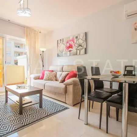 Apt Vacacional Cerca De La Playa Torrecilla En *