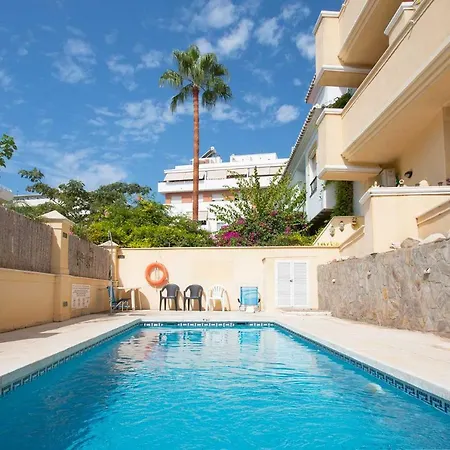 Apt Vacacional Cerca De La Playa Torrecilla En Daire Nerja